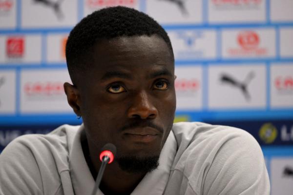 Image แมนยูพร้อมเจราจาปล่อย Eric Bailly ไปซาอุดิอาระเบีย